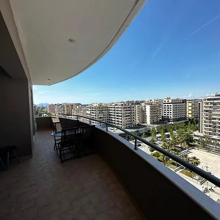 12th Floor City View Apartment *